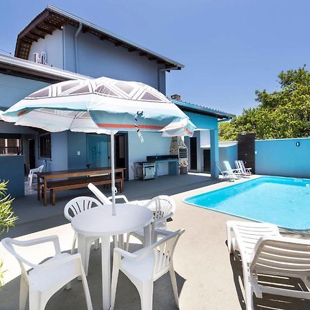 Casa Patta - 05 dormitórios, com piscina. Bombinhas Exterior foto